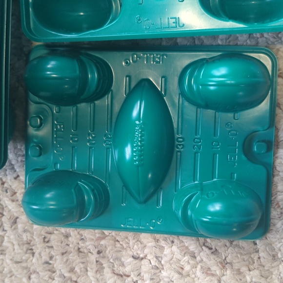12 football Jello jigglers molds - Picture 3 of 4